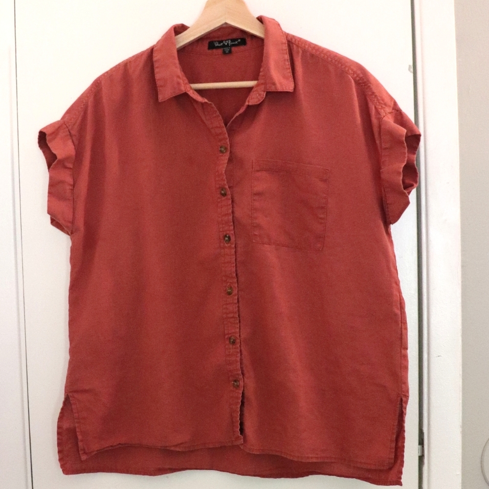 Velvet heart linen & cotton button up top size M